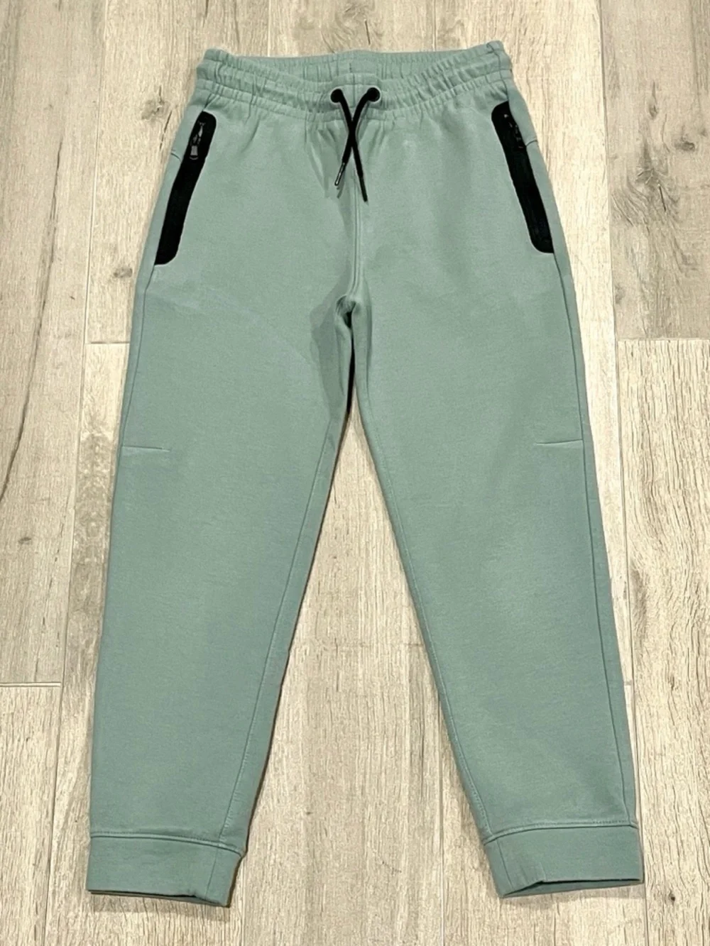 Old Navy Active Kids Boys  Sage Green Joggers Size M